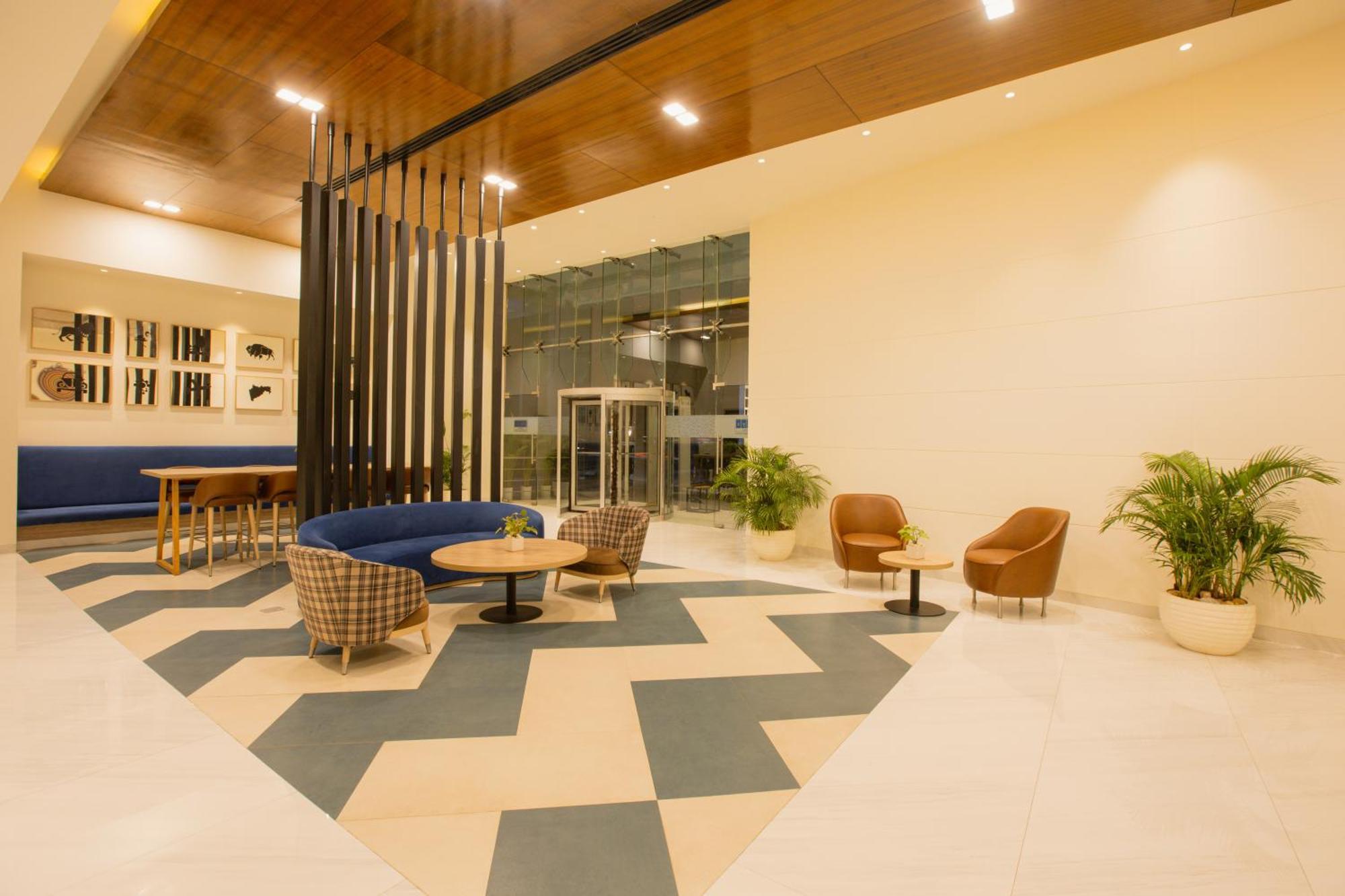Keys Prima By Lemon Tree Hotels, Pimpri, Pune Extérieur photo