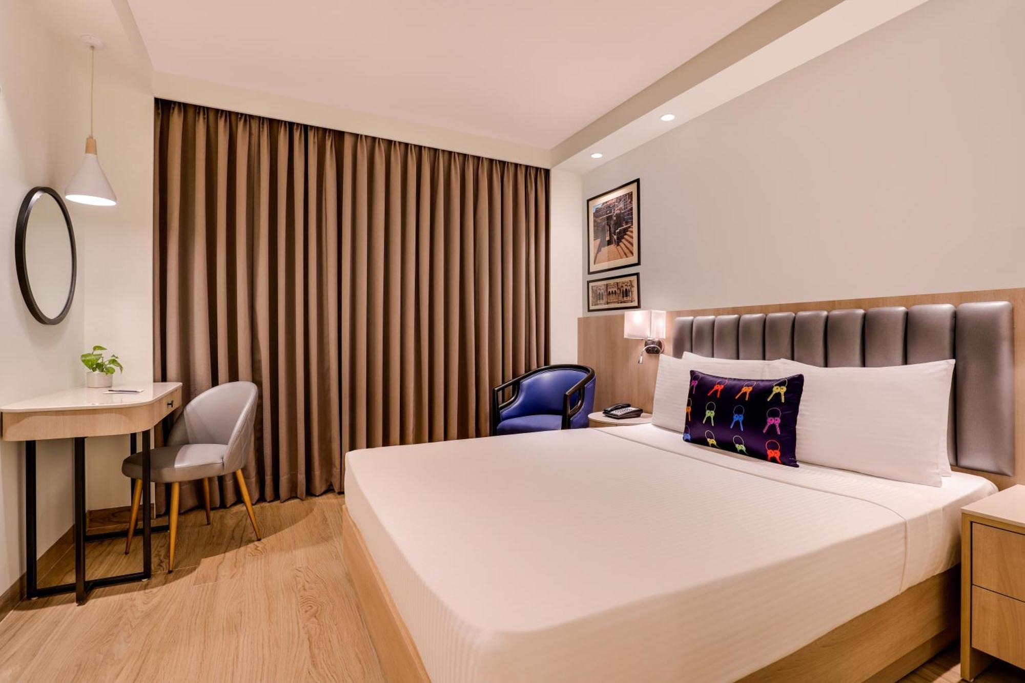 Keys Prima By Lemon Tree Hotels, Pimpri, Pune Extérieur photo