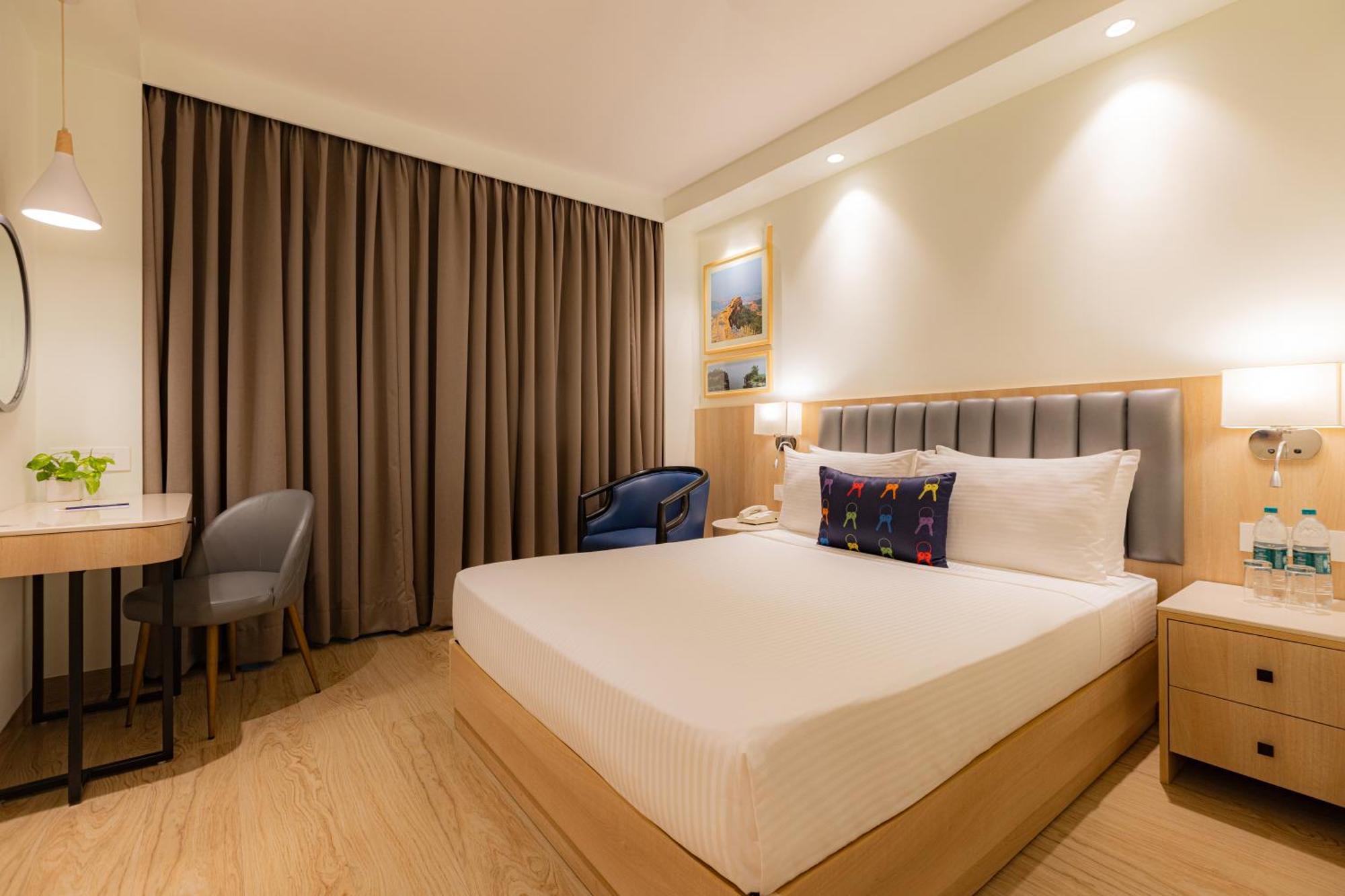 Keys Prima By Lemon Tree Hotels, Pimpri, Pune Extérieur photo