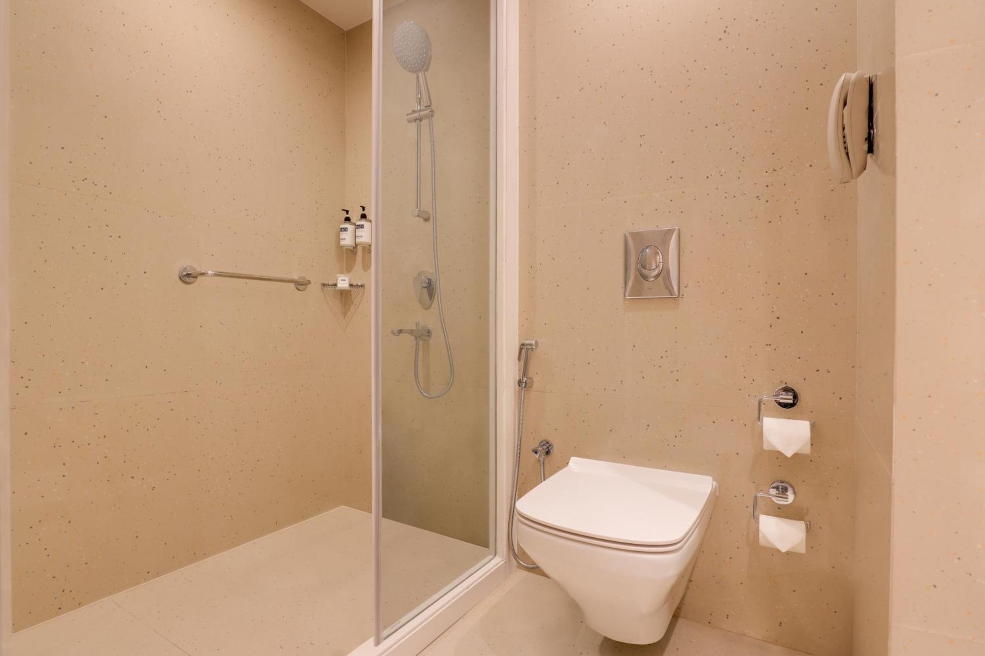 Keys Prima By Lemon Tree Hotels, Pimpri, Pune Extérieur photo