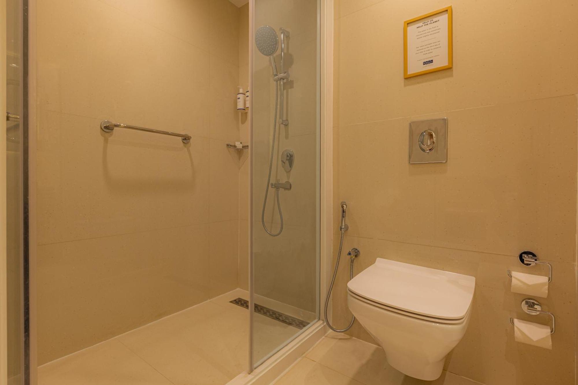 Keys Prima By Lemon Tree Hotels, Pimpri, Pune Extérieur photo