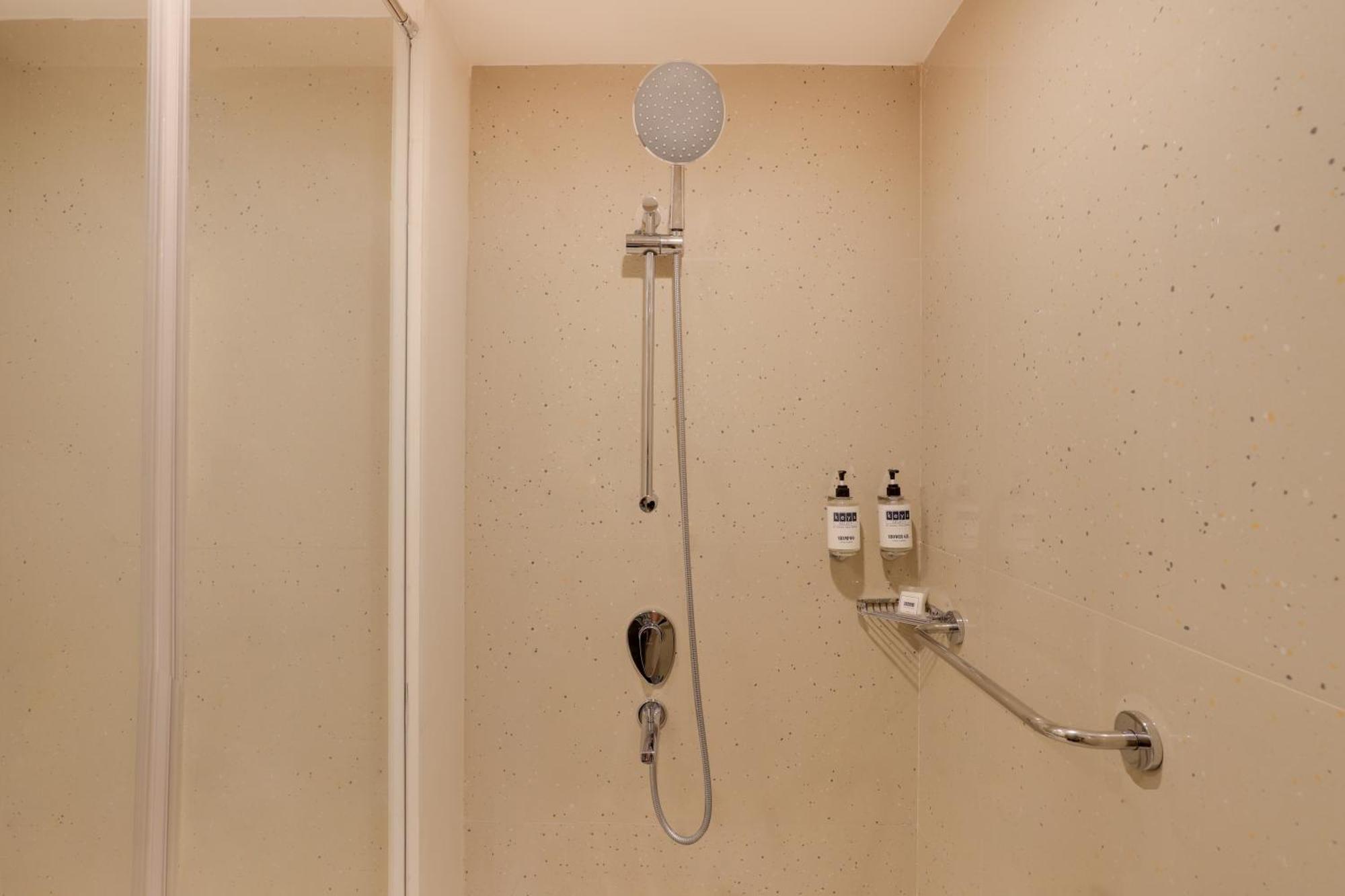 Keys Prima By Lemon Tree Hotels, Pimpri, Pune Extérieur photo