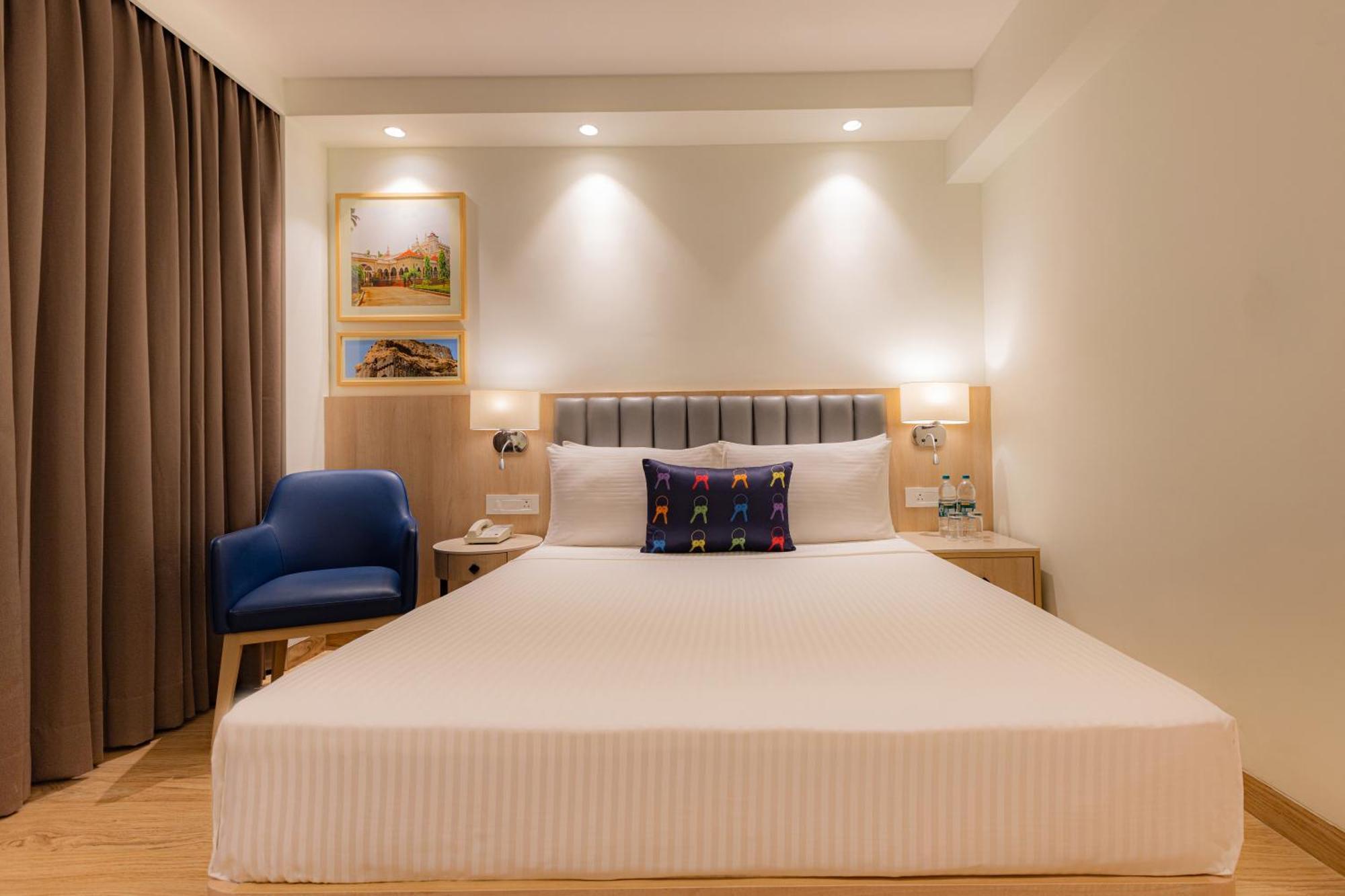 Keys Prima By Lemon Tree Hotels, Pimpri, Pune Extérieur photo