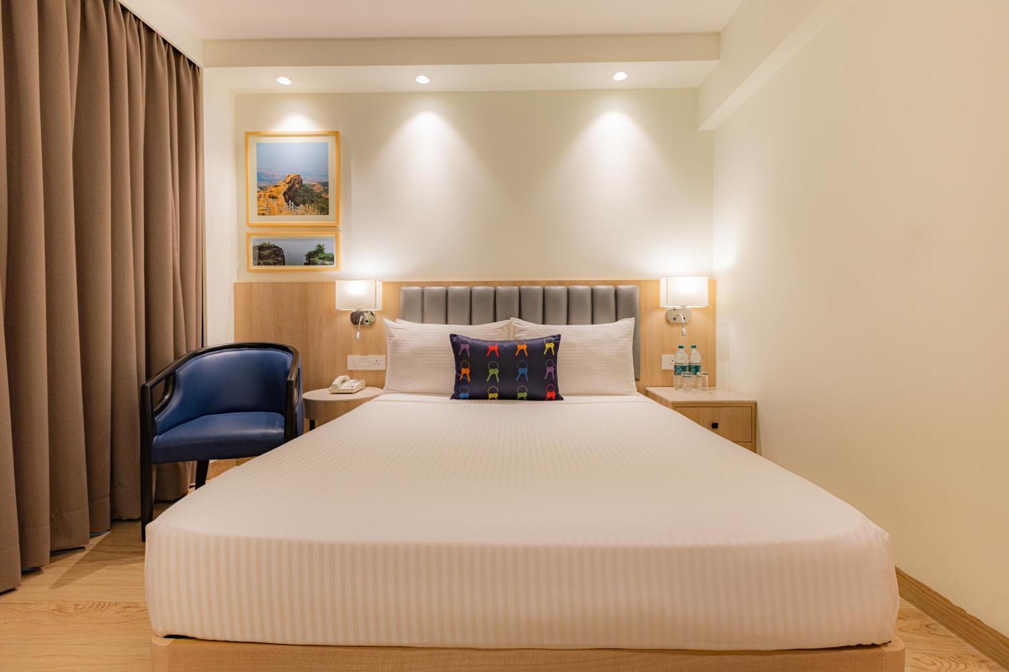 Keys Prima By Lemon Tree Hotels, Pimpri, Pune Extérieur photo