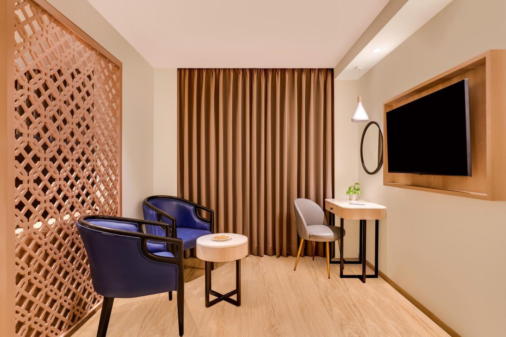 Keys Prima By Lemon Tree Hotels, Pimpri, Pune Extérieur photo