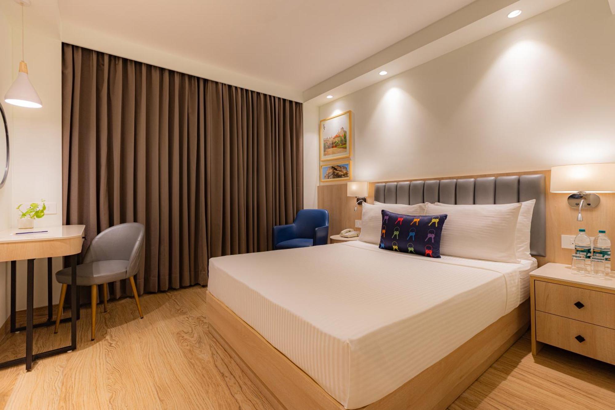 Keys Prima By Lemon Tree Hotels, Pimpri, Pune Extérieur photo